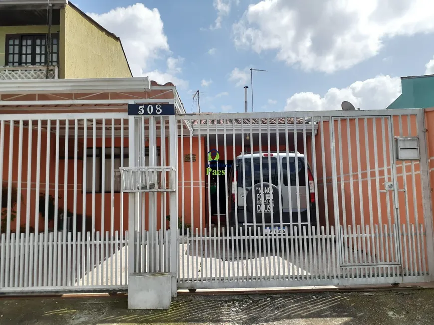 Foto 1 de Casa com 2 Quartos à venda, 130m² em Uberaba, Curitiba