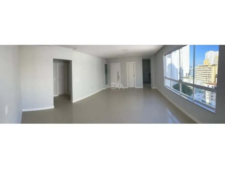 Foto 1 de Apartamento com 3 Quartos à venda, 109m² em Pioneiros, Balneário Camboriú