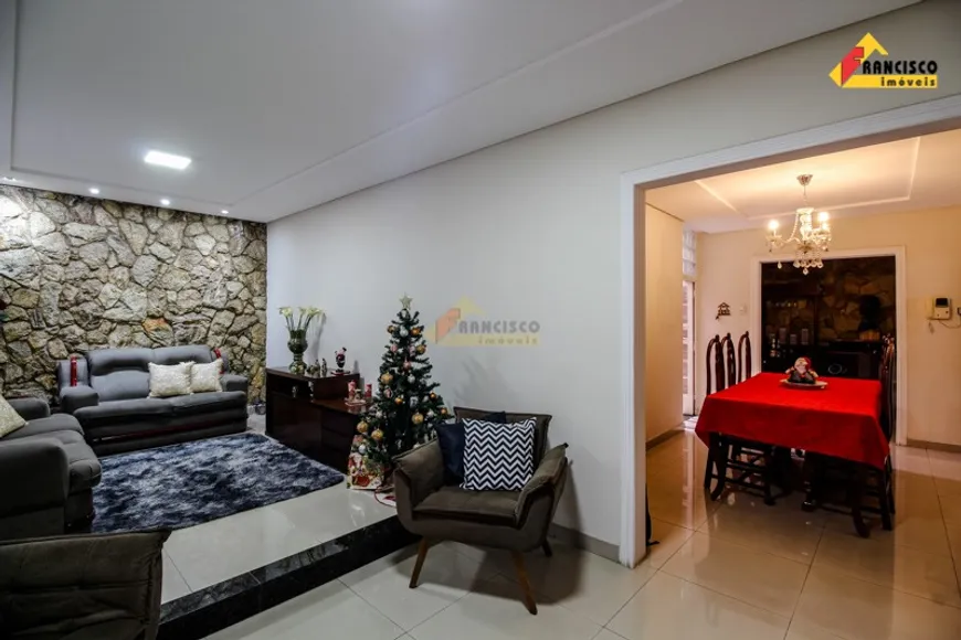 Foto 1 de Casa com 4 Quartos à venda, 47m² em Alvorada, Divinópolis