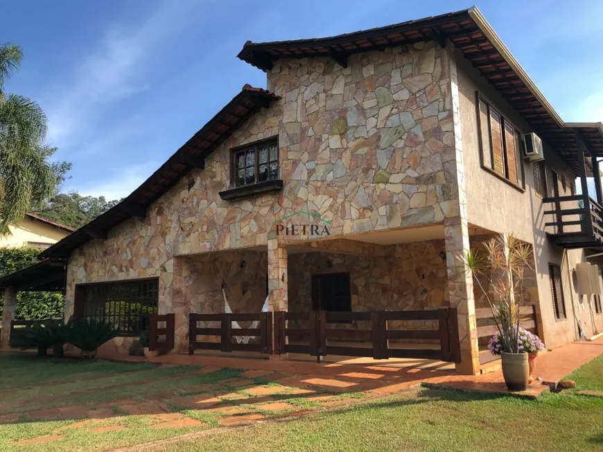 Foto 1 de Casa de Condomínio com 4 Quartos à venda, 380m² em Vila del Rey, Nova Lima