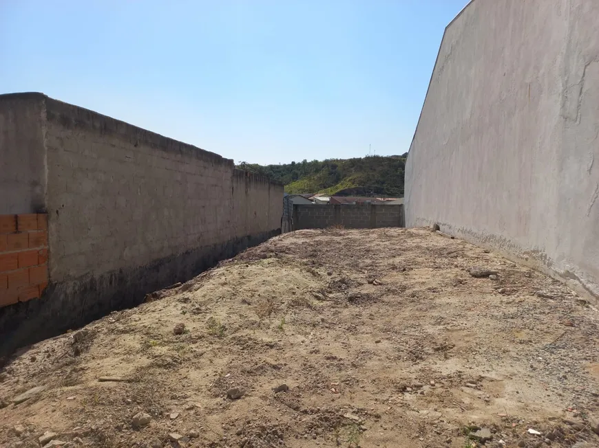 Foto 1 de Lote/Terreno à venda, 200m² em Loteamento Santa Edwiges, São José dos Campos