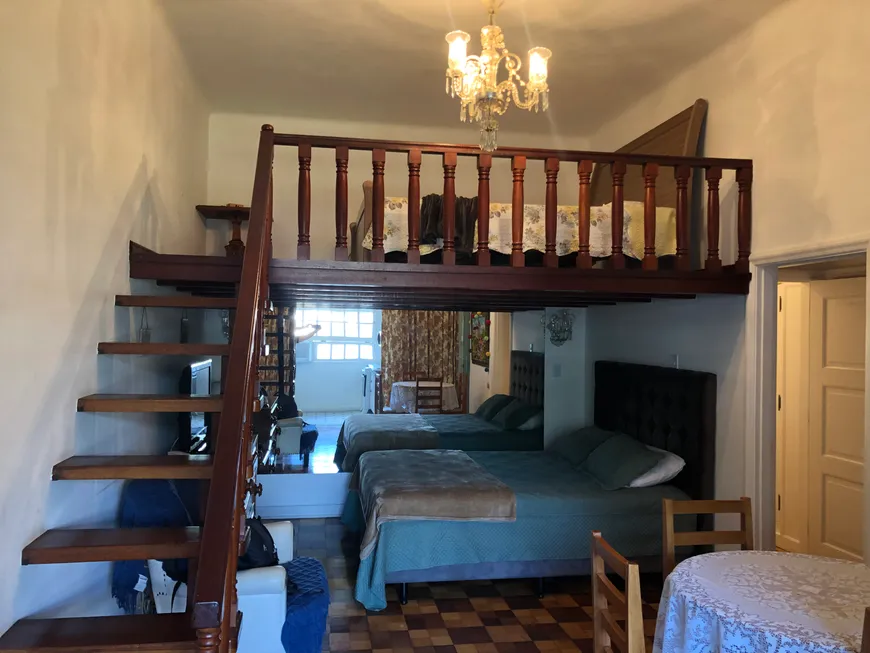 Foto 1 de Apartamento com 1 Quarto à venda, 48m² em Quitandinha, Petrópolis