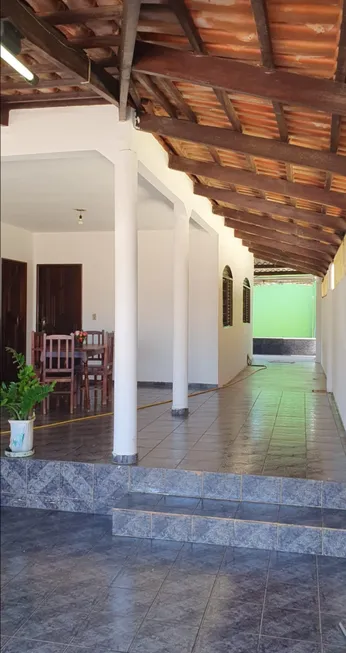Foto 1 de Casa com 3 Quartos à venda, 242m² em Jardim América, Goiânia