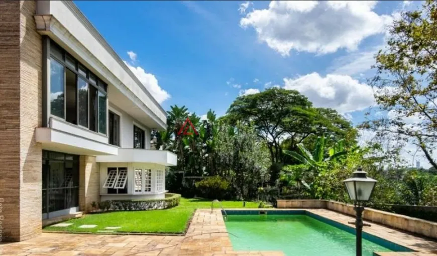 Foto 1 de Casa com 5 Quartos à venda, 1080m² em Jardim Guedala, São Paulo