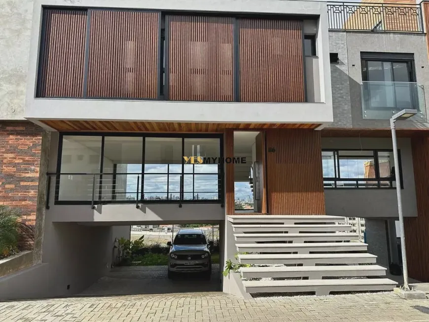 Foto 1 de Casa com 3 Quartos à venda, 221m² em Campo Comprido, Curitiba
