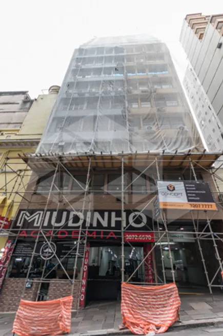 Foto 1 de Sala Comercial para alugar, 29m² em Centro, Porto Alegre