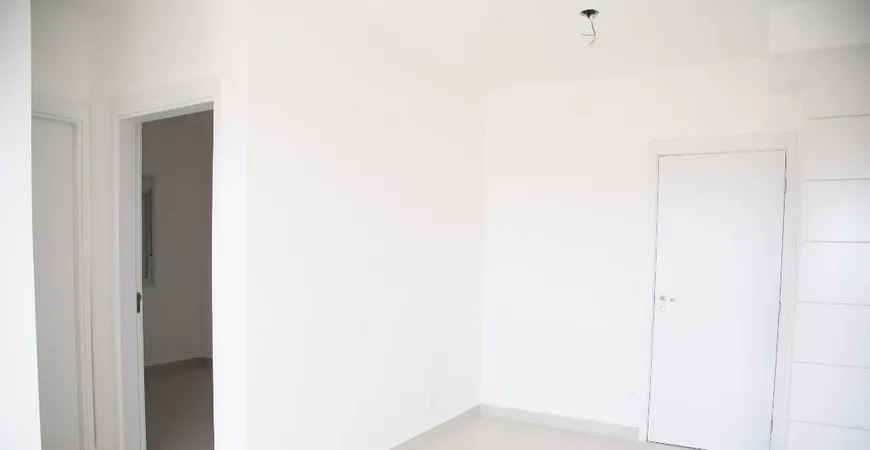 Foto 1 de Apartamento com 2 Quartos à venda, 54m² em Vila Camargo, Limeira