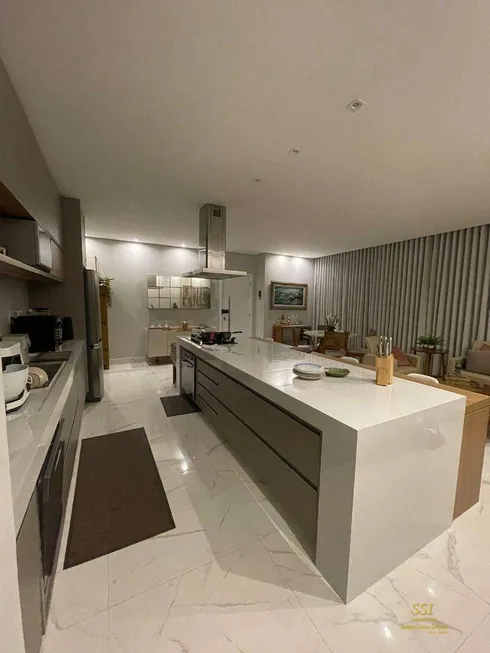 Foto 1 de Apartamento com 3 Quartos à venda, 110m² em São José, Franca