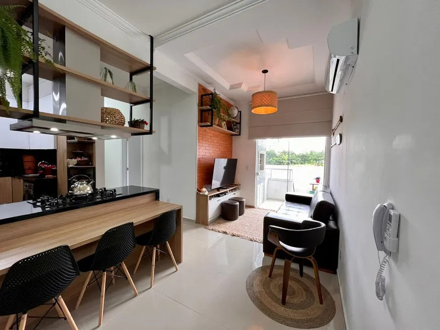 Foto 1 de Apartamento com 3 Quartos à venda, 79m² em Ingleses do Rio Vermelho, Florianópolis