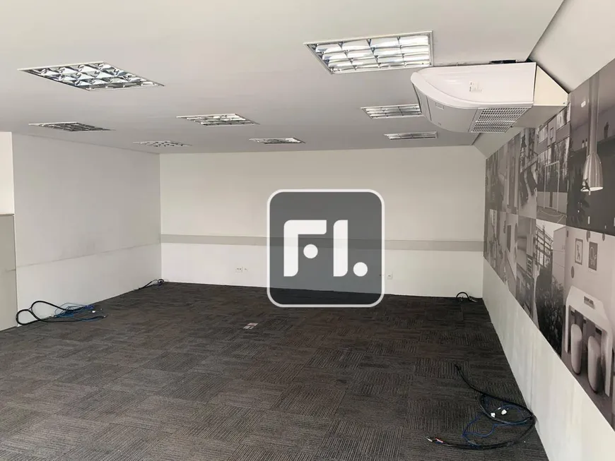 Foto 1 de Sala Comercial para alugar, 184m² em Vila Olímpia, São Paulo