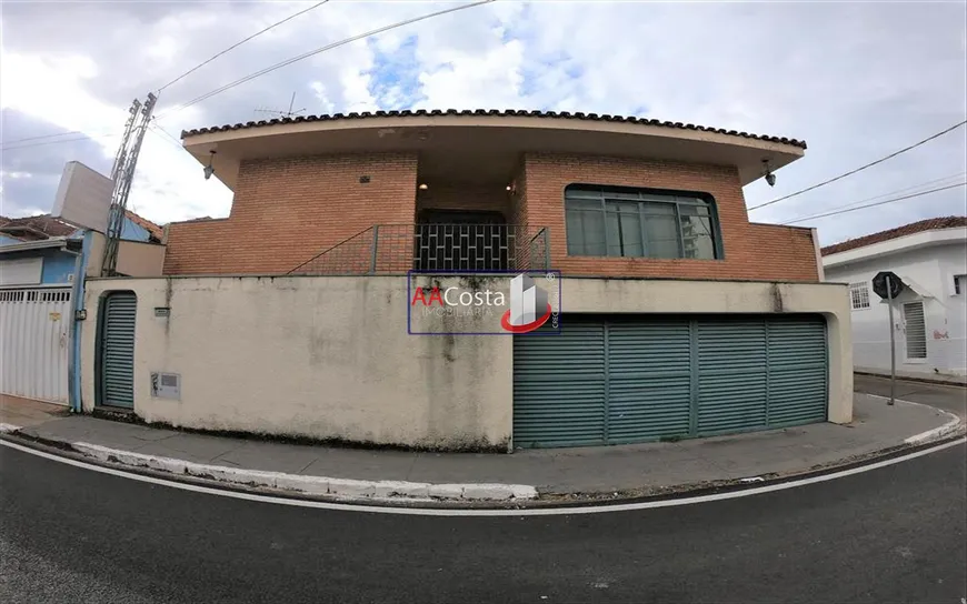 Foto 1 de Casa com 3 Quartos para alugar, 207m² em Centro, Franca