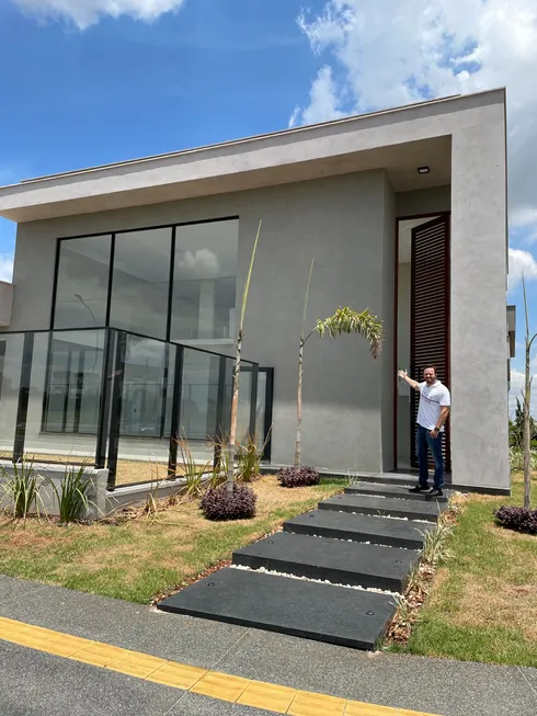 Foto 1 de Casa com 3 Quartos à venda, 300m² em Fazenda Vau das Pombas, Goiânia