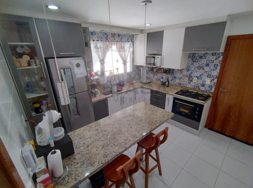 Foto 1 de Apartamento com 3 Quartos à venda, 138m² em Colina de Laranjeiras, Serra