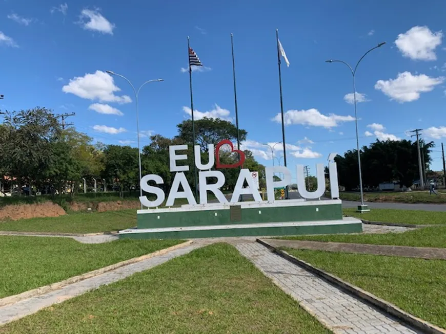 Foto 1 de Fazenda/Sítio com 3 Quartos à venda, 300m² em Centro, Sarapuí