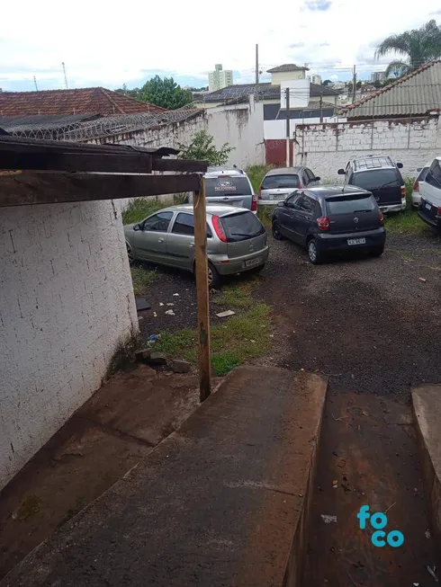 Foto 1 de Lote/Terreno à venda, 600m² em Brasil, Uberlândia