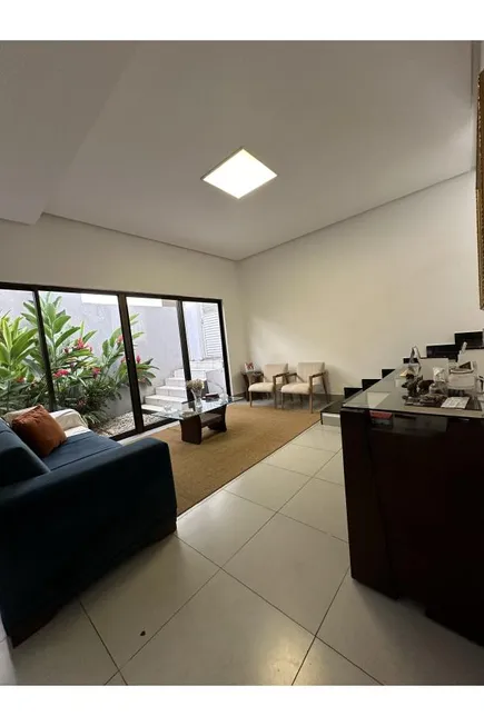 Foto 1 de Casa com 3 Quartos à venda, 220m² em Condominio Portal do Sol II, Goiânia