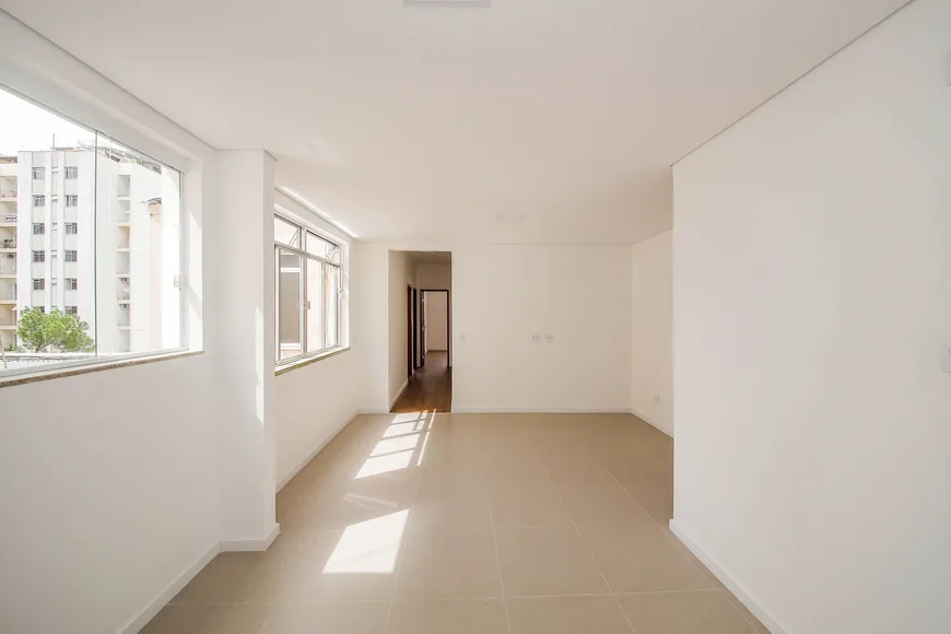 Foto 1 de Apartamento com 3 Quartos à venda, 91m² em Centro, Juiz de Fora