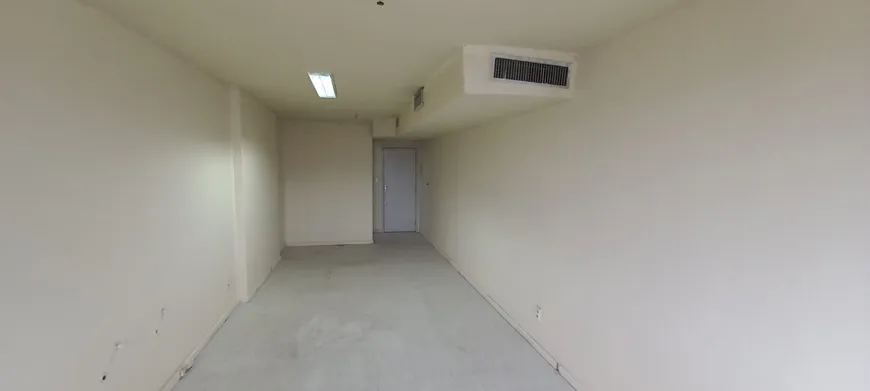 Foto 1 de Sala Comercial para venda ou aluguel, 29m² em Taquara, Rio de Janeiro