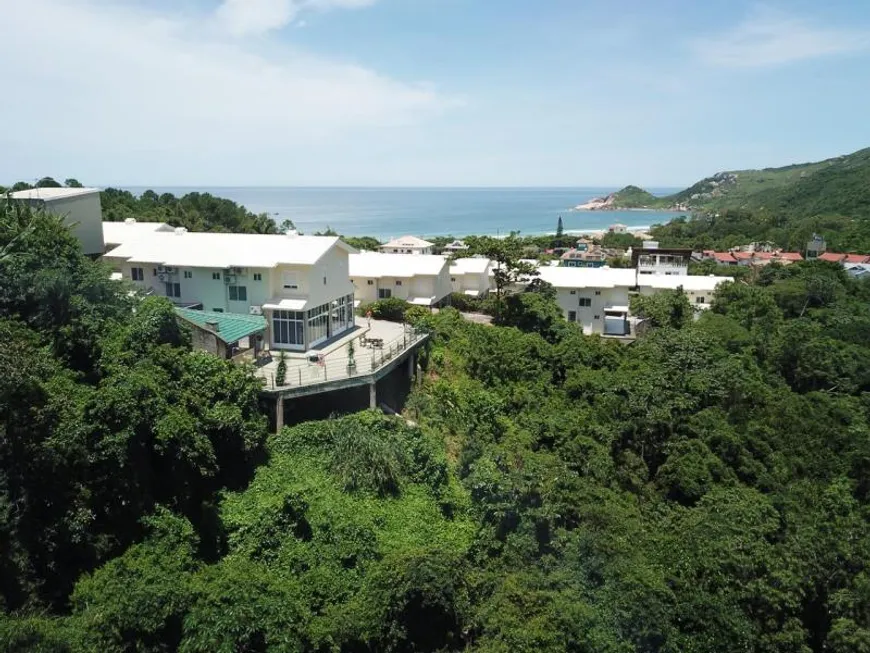 Foto 1 de Casa com 3 Quartos à venda, 137m² em Praia Mole, Florianópolis