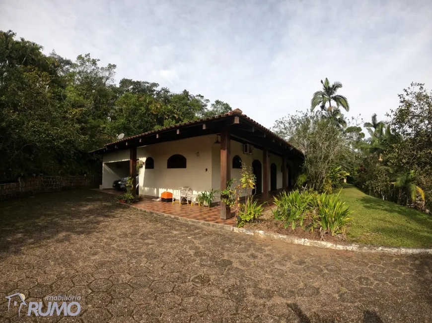 Foto 1 de Fazenda/Sítio com 5 Quartos à venda, 430m² em Carijos, Indaial