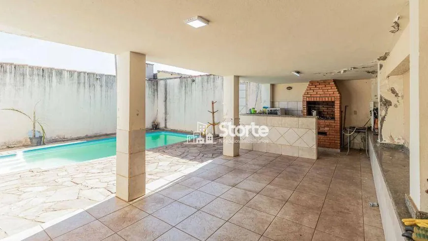 Foto 1 de Casa com 3 Quartos à venda, 170m² em Osvaldo Rezende, Uberlândia