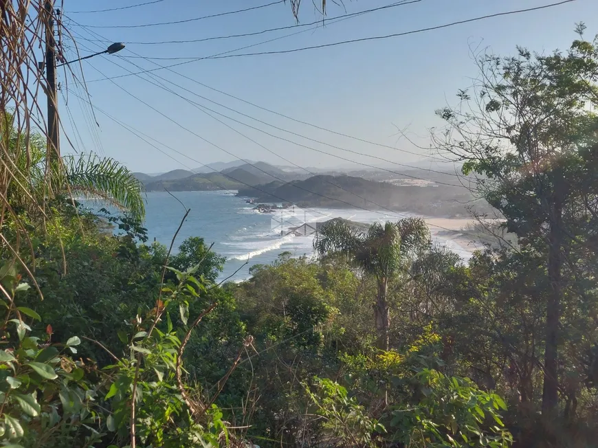Foto 1 de Lote/Terreno à venda, 1050m² em Praia da Ferrugem, Garopaba