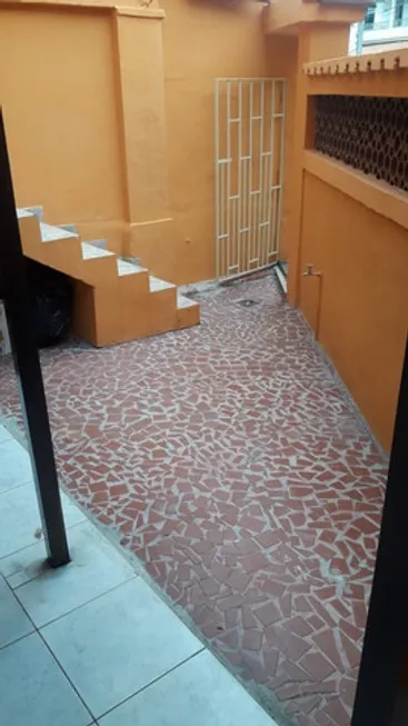 Foto 1 de Casa de Condomínio com 2 Quartos à venda, 100m² em Centro, São Gonçalo