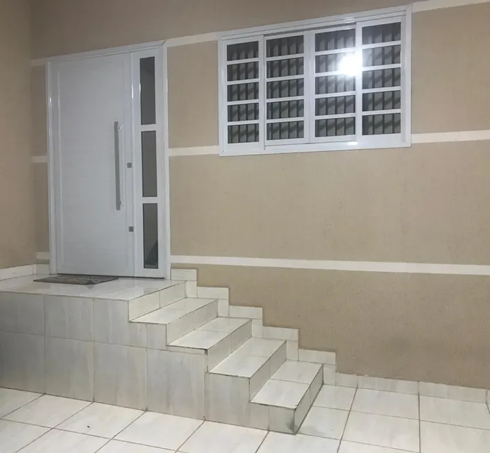 Foto 1 de Casa com 5 Quartos à venda, 278m² em Feliz, Goiânia