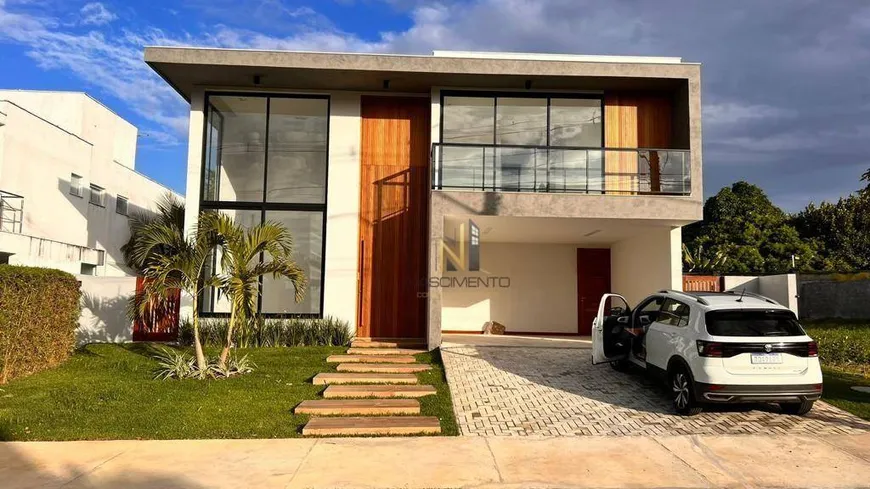 Foto 1 de Casa com 4 Quartos à venda, 294m² em Abrantes, Camaçari