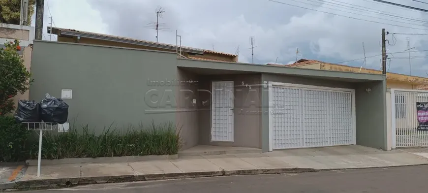 Foto 1 de Casa com 3 Quartos à venda, 193m² em Jardim Cardinalli, São Carlos