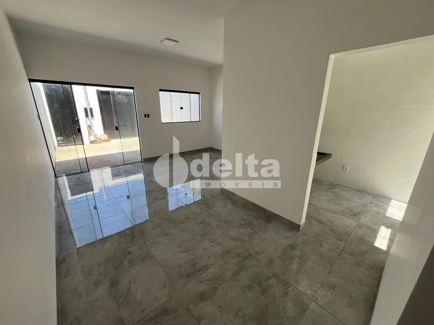 Foto 1 de Casa com 3 Quartos à venda, 75m² em Shopping Park, Uberlândia