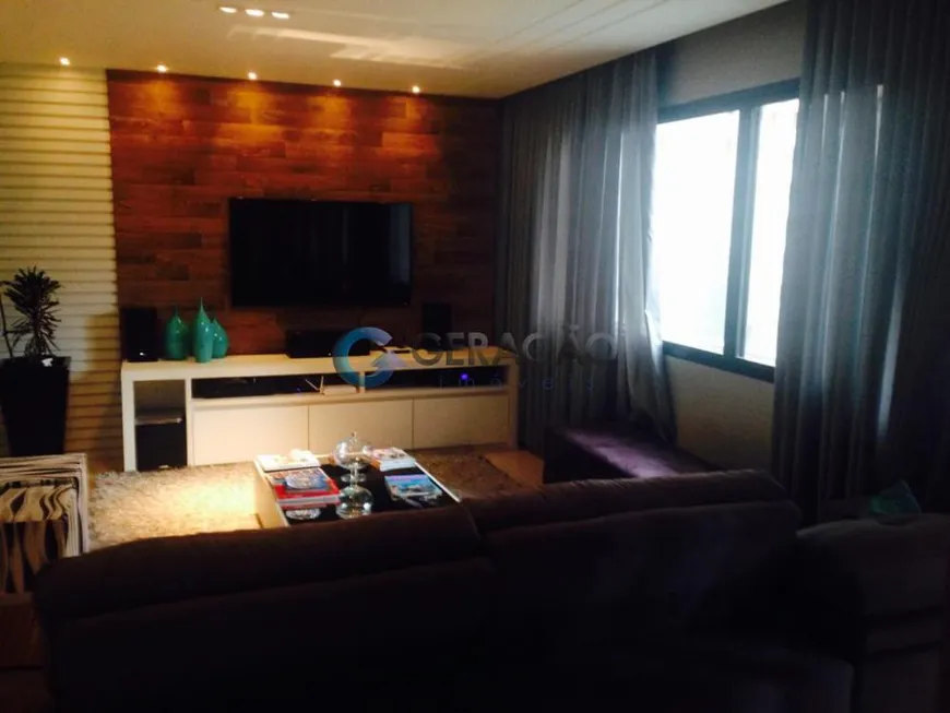 Foto 1 de Apartamento com 4 Quartos à venda, 228m² em Vila Ema, São José dos Campos