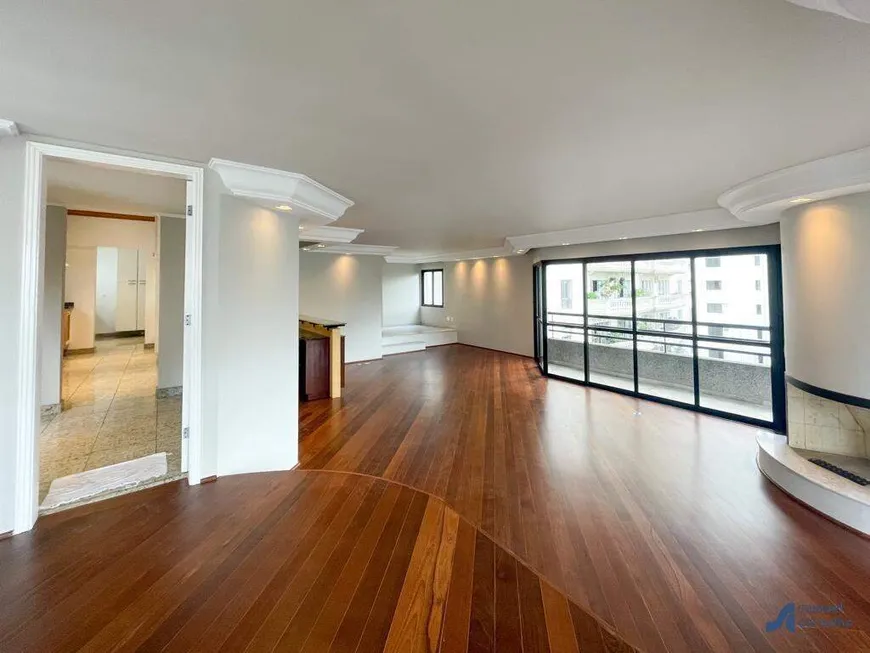 Foto 1 de Apartamento com 3 Quartos à venda, 215m² em Perdizes, São Paulo