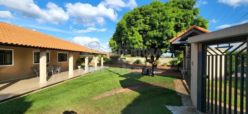 Foto 1 de Casa com 3 Quartos à venda, 253m² em Estancia Nossa Senhora de Fatima Zona Rural, São José do Rio Preto