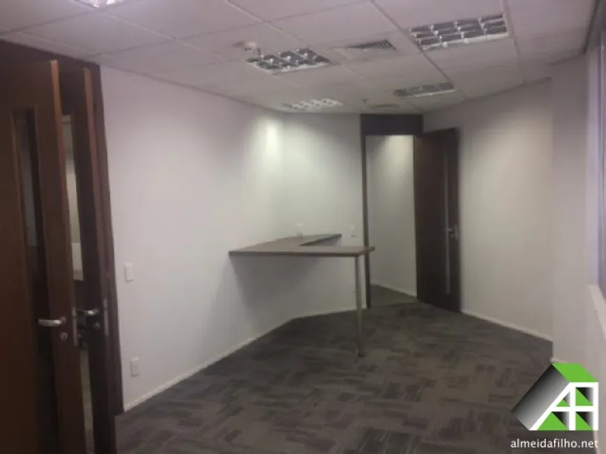 Foto 1 de Sala Comercial com 1 Quarto para alugar, 208m² em Vila Olímpia, São Paulo