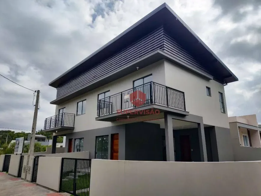 Foto 1 de Casa com 2 Quartos à venda, 103m² em Forquilhas, São José