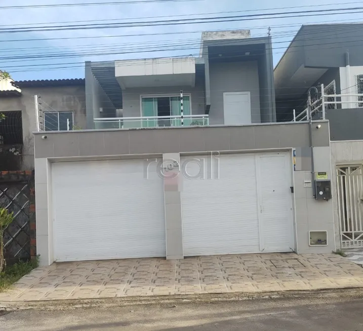 Foto 1 de Casa com 4 Quartos à venda, 174m² em Cajazeiras, Fortaleza