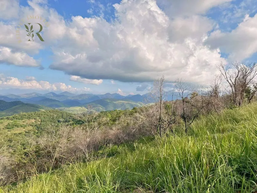 Foto 1 de Lote/Terreno à venda, 25640m² em Secretário, Petrópolis