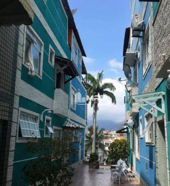 Foto 1 de Casa com 3 Quartos à venda, 85m² em Curicica, Rio de Janeiro