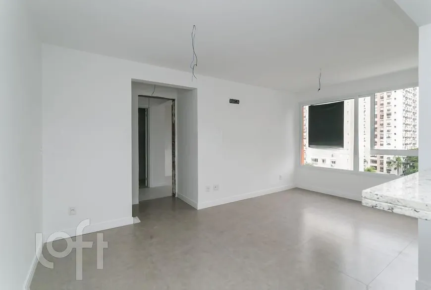 Foto 1 de Apartamento com 1 Quarto à venda, 51m² em Passo da Areia, Porto Alegre