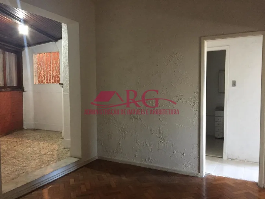 Foto 1 de Apartamento com 2 Quartos para alugar, 55m² em Benfica, Rio de Janeiro