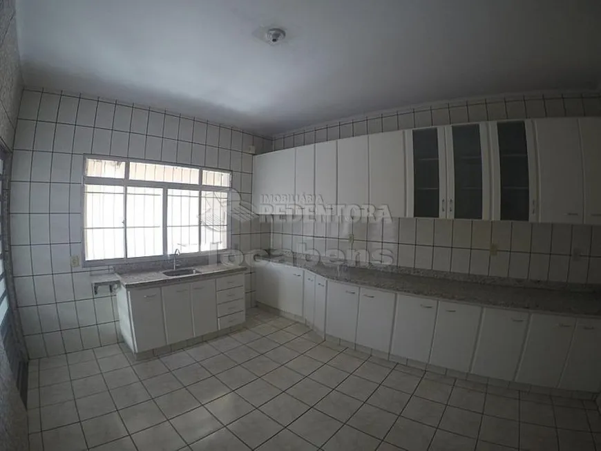 Foto 1 de Sobrado com 4 Quartos à venda, 250m² em , Paranaíba