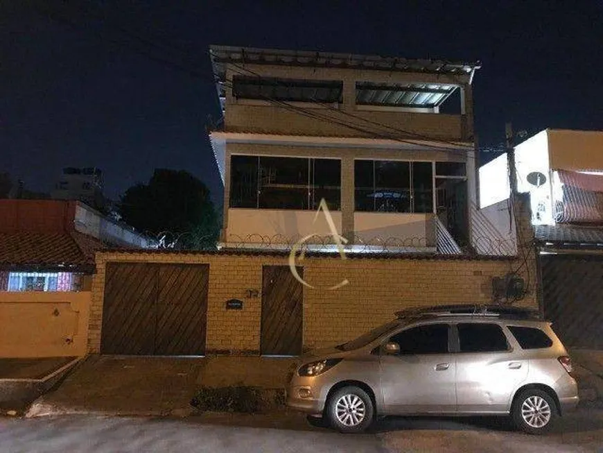 Foto 1 de Casa com 4 Quartos à venda, 190m² em Califórnia, Nova Iguaçu