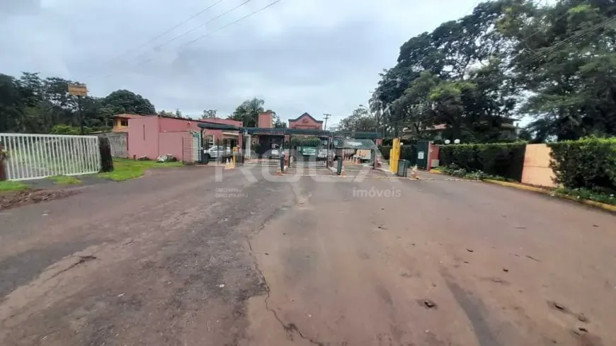 Foto 1 de Fazenda/Sítio com 3 Quartos para alugar, 240m² em Parque São Sebastião, Ribeirão Preto