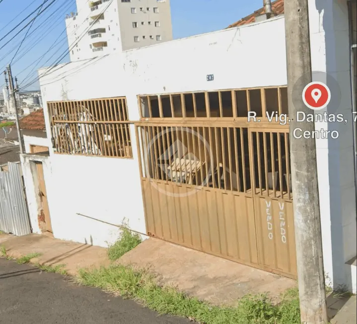 Foto 1 de Lote/Terreno à venda, 420m² em Fundinho, Uberlândia