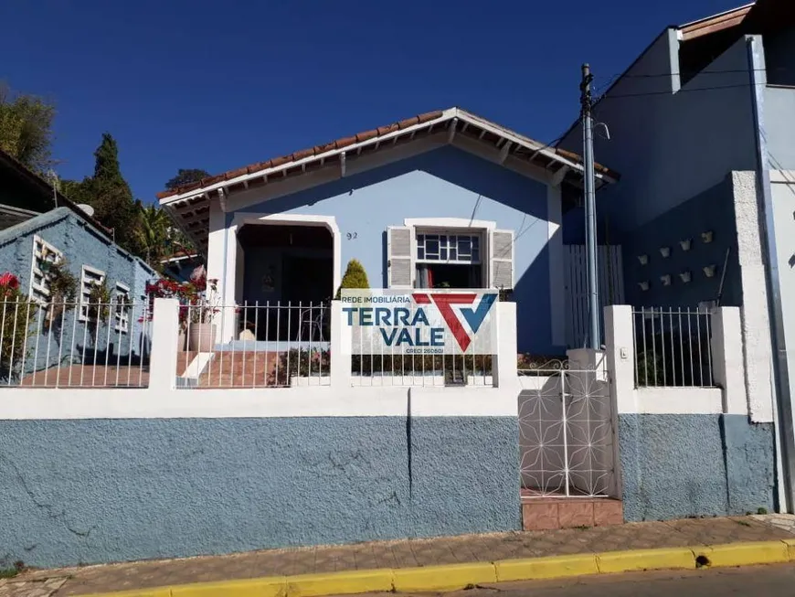 Foto 1 de Casa com 4 Quartos à venda, 170m² em Centro, São Bento do Sapucaí