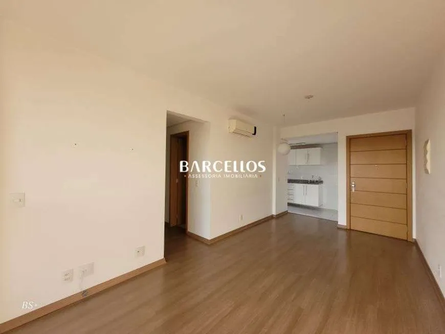 Foto 1 de Apartamento com 3 Quartos à venda, 71m² em Petrópolis, Porto Alegre