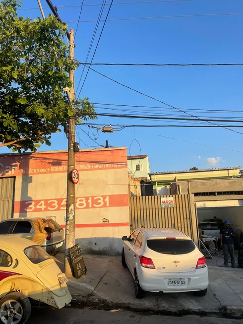 Foto 1 de Galpão/Depósito/Armazém com 1 Quarto para alugar, 150m² em Floramar, Belo Horizonte