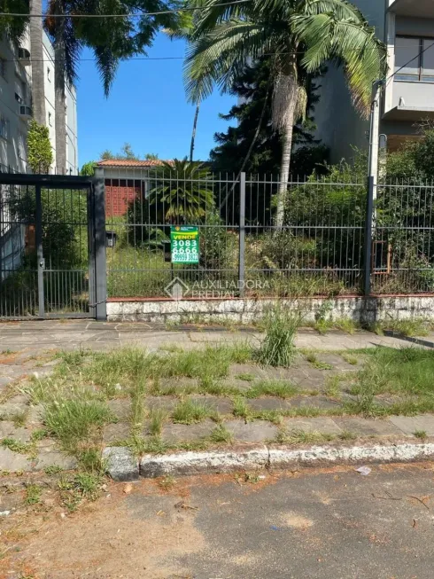 Foto 1 de Lote/Terreno com 1 Quarto à venda, 359m² em Passo da Areia, Porto Alegre