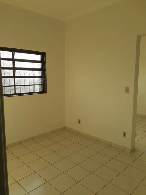 Foto 1 de Sobrado com 2 Quartos para alugar, 120m² em Alto do Ipiranga, Ribeirão Preto